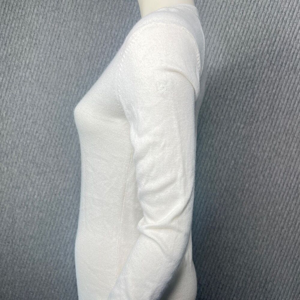 Victorinox Swiss Army‎ Women’s White V-Neck Size Small - Picture 7 of 16